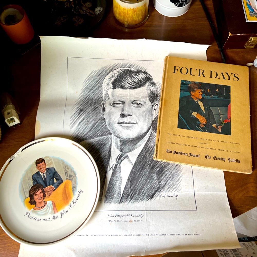 JFK VINTAGE MEMORABILIA!!! *3 items included!*